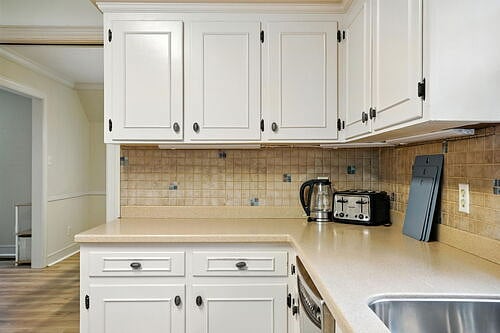 Furnished Finder property 885572_1 photo 9