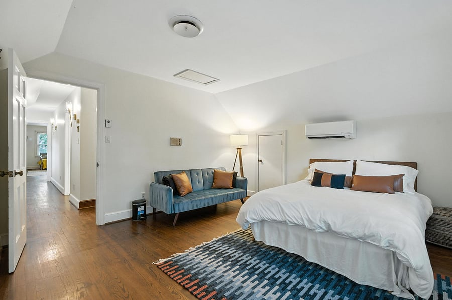 Furnished Finder property 885572_1 photo 21