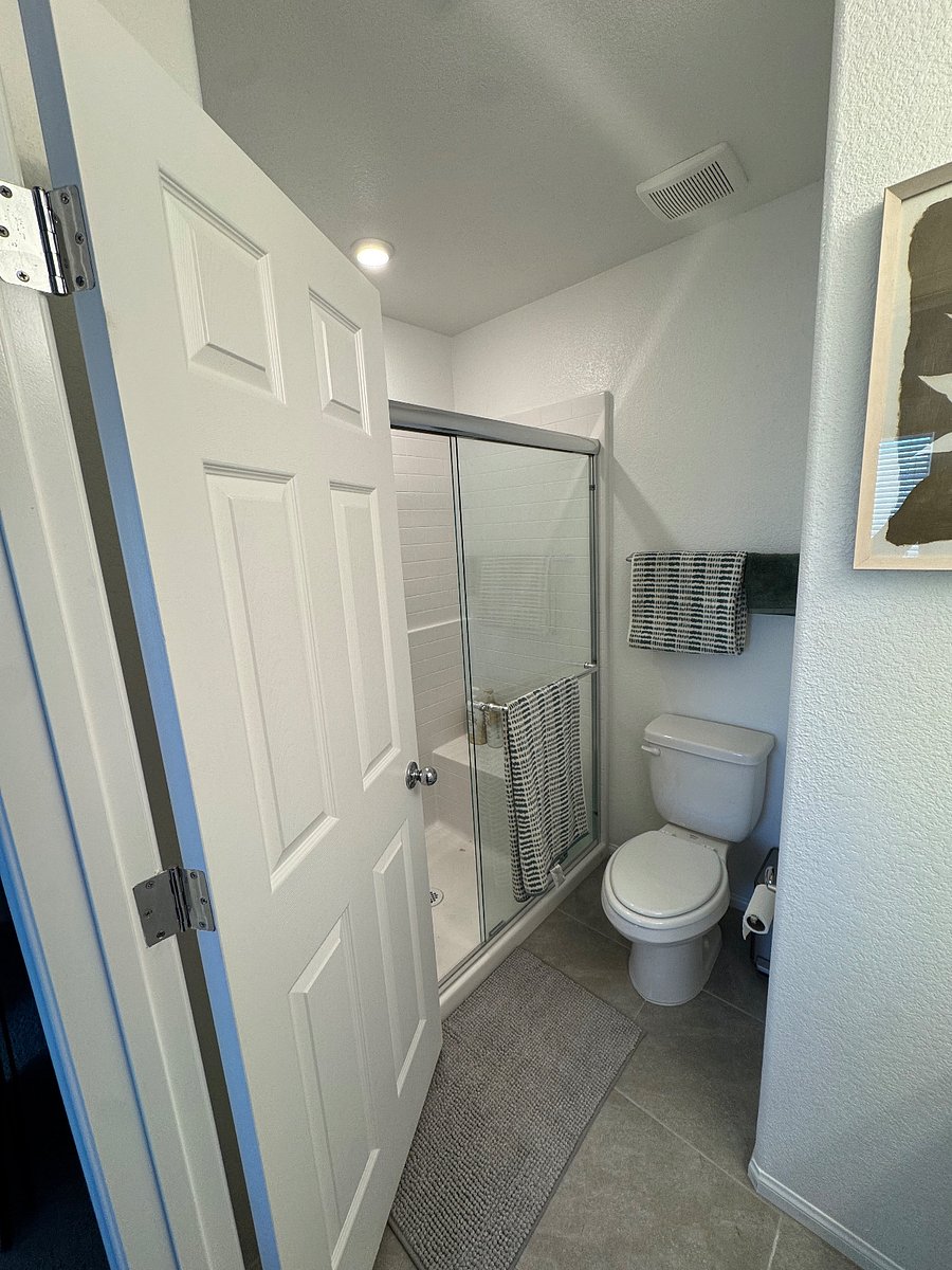 Furnished Finder property 885574_1 photo 18