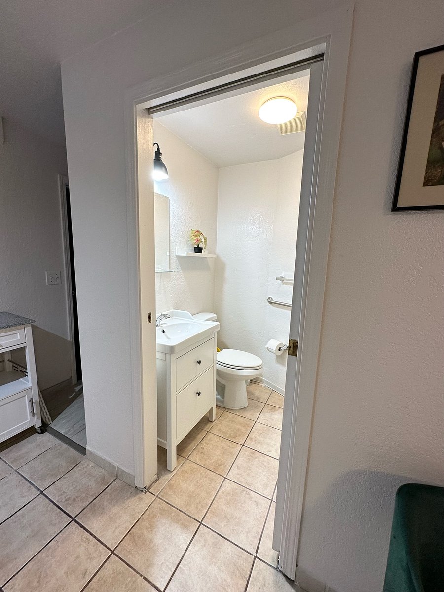 Furnished Finder property 885598_1 photo 4