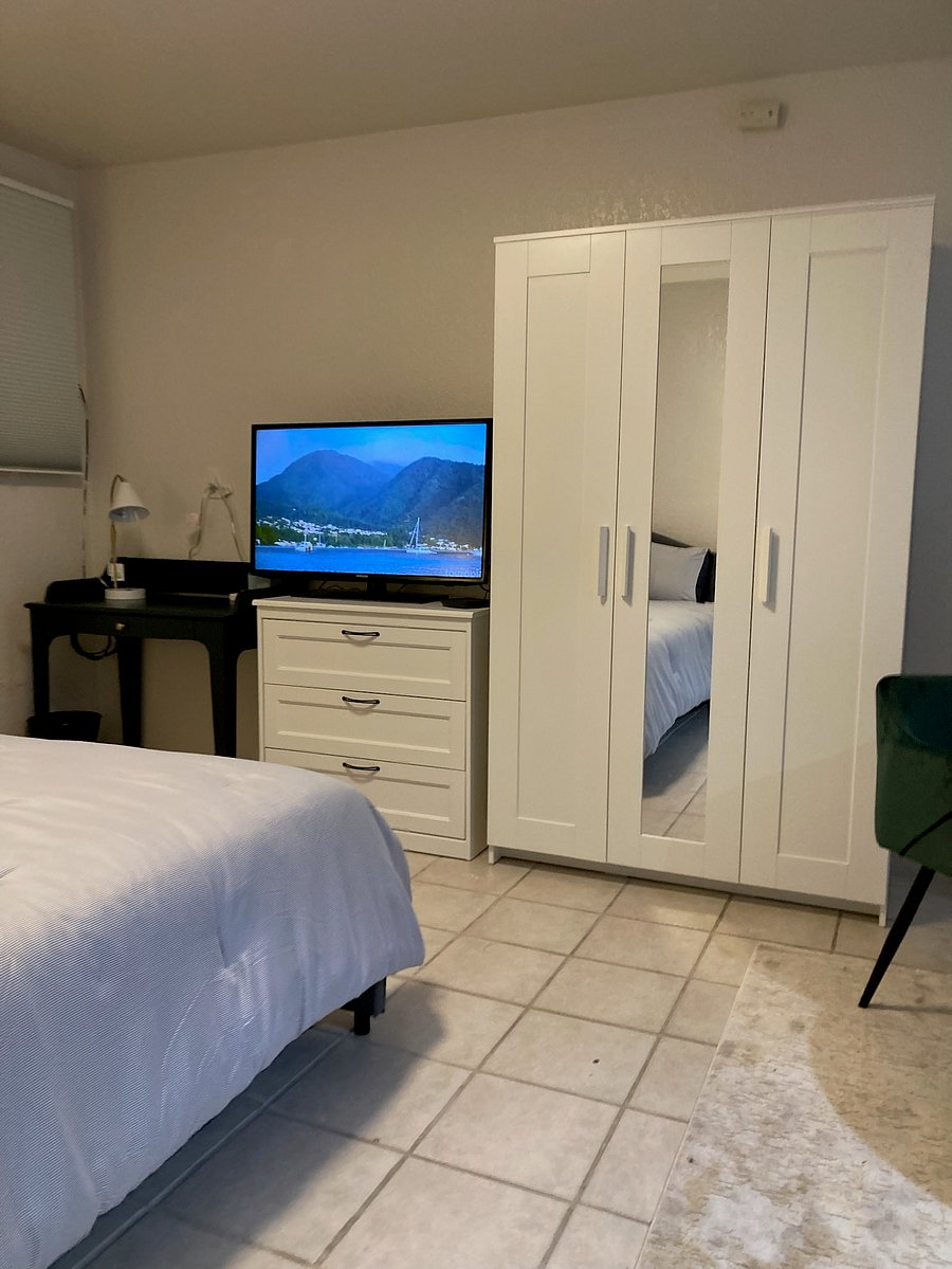 Furnished Finder property 885598_1 photo 3