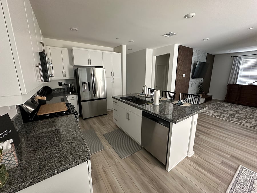 Furnished Finder property 885609_1 photo 4