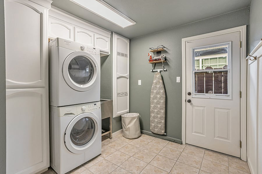 Furnished Finder property 885614_1 photo 29