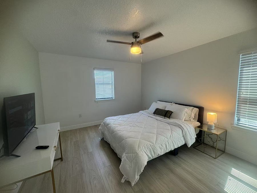Furnished Finder property 885619_1 photo 16