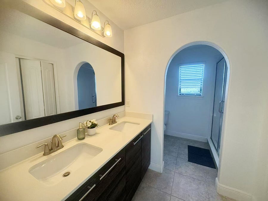 Furnished Finder property 885619_1 photo 18