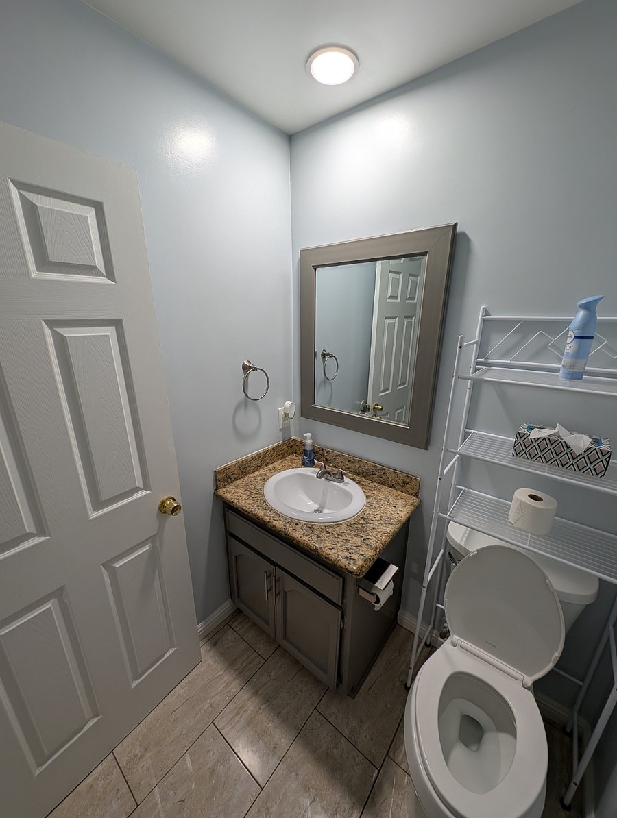 Furnished Finder property 885634_1 photo 18
