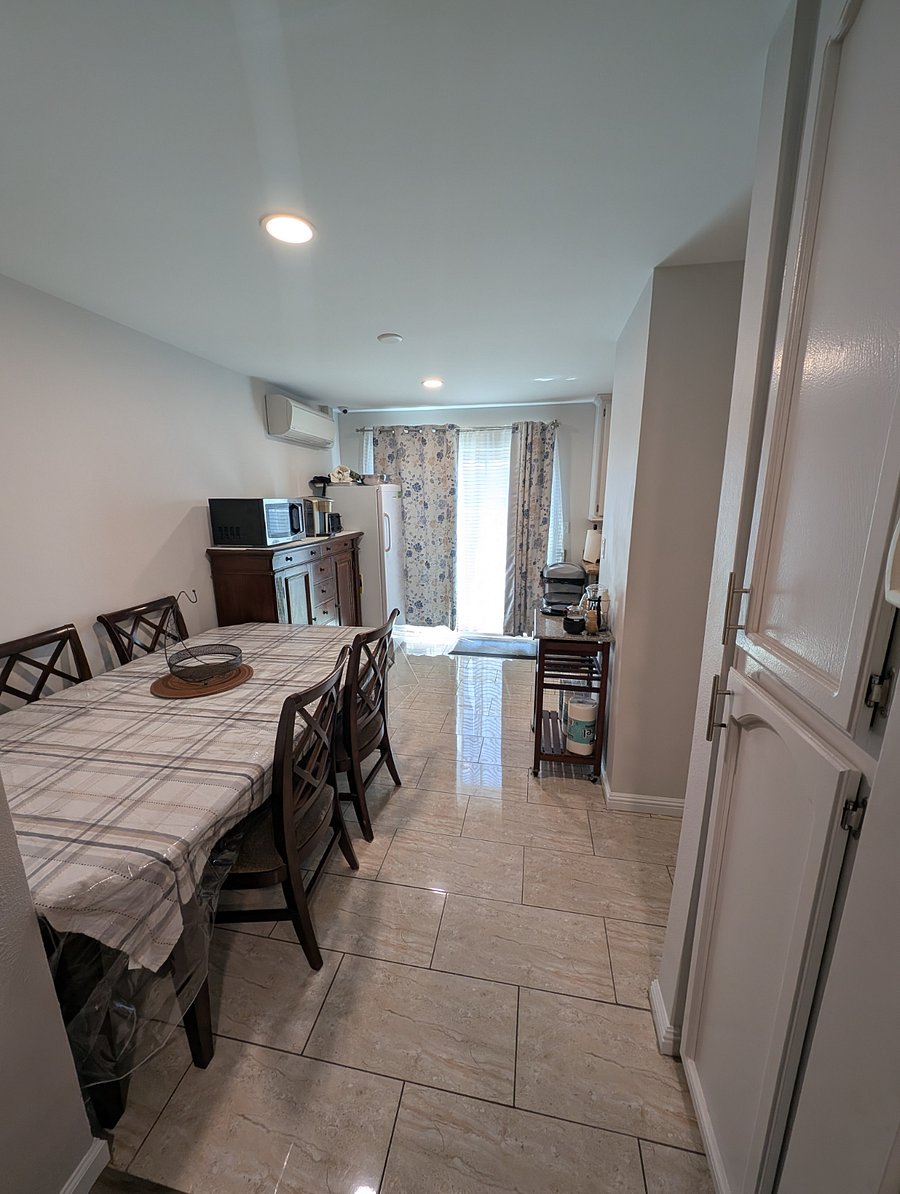 Furnished Finder property 885634_1 photo 10