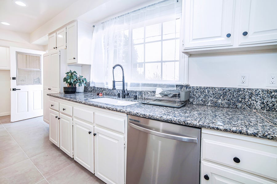 Furnished Finder property 885642_1 photo 3