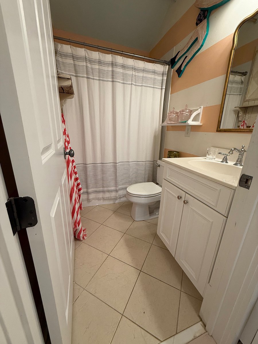 Furnished Finder property 885650_1 photo 8