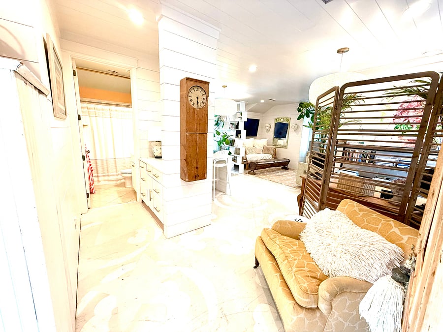 Furnished Finder property 885650_1 photo 12