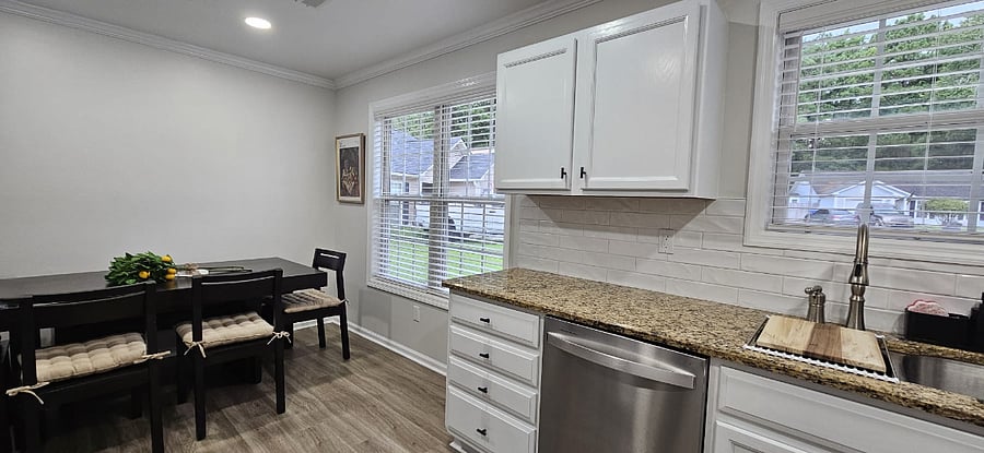 Furnished Finder property 885697_1 photo 17