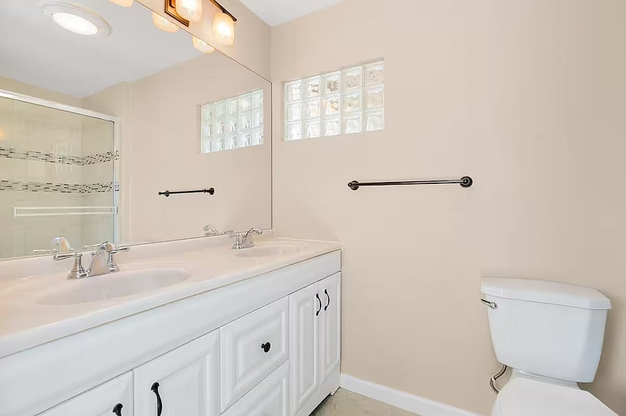 Furnished Finder property 885711_1 photo 17