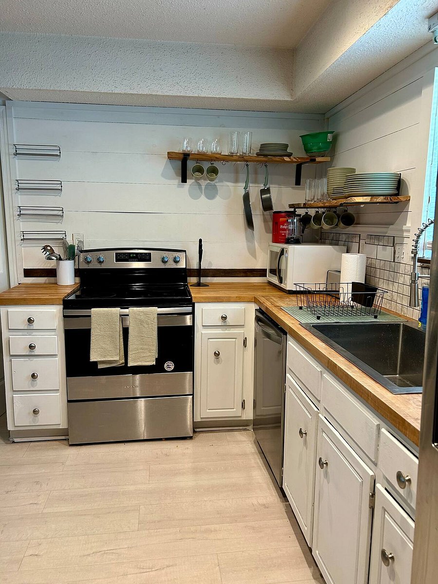 Furnished Finder property 885734_1 photo 7