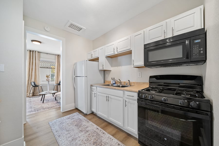 Furnished Finder property 885753_1 photo 8