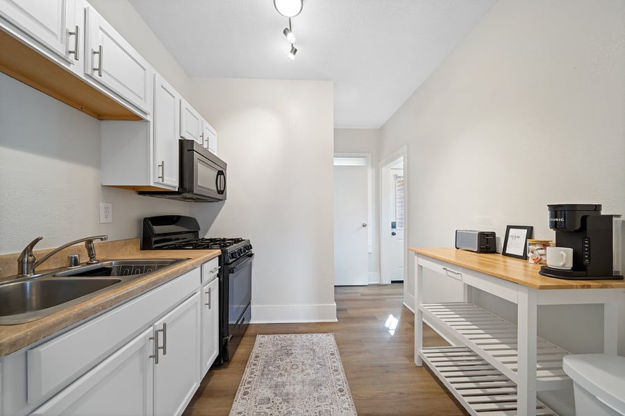 Furnished Finder property 885753_1 photo 9