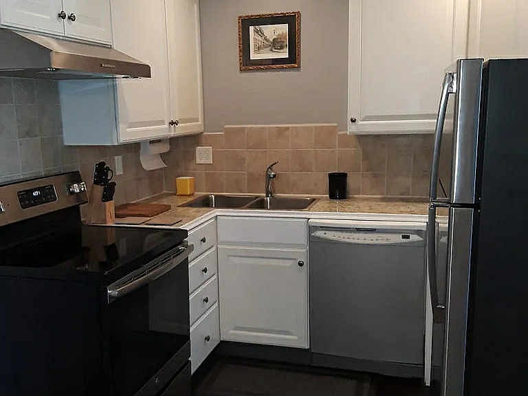Furnished Finder property 885764_1 photo 3