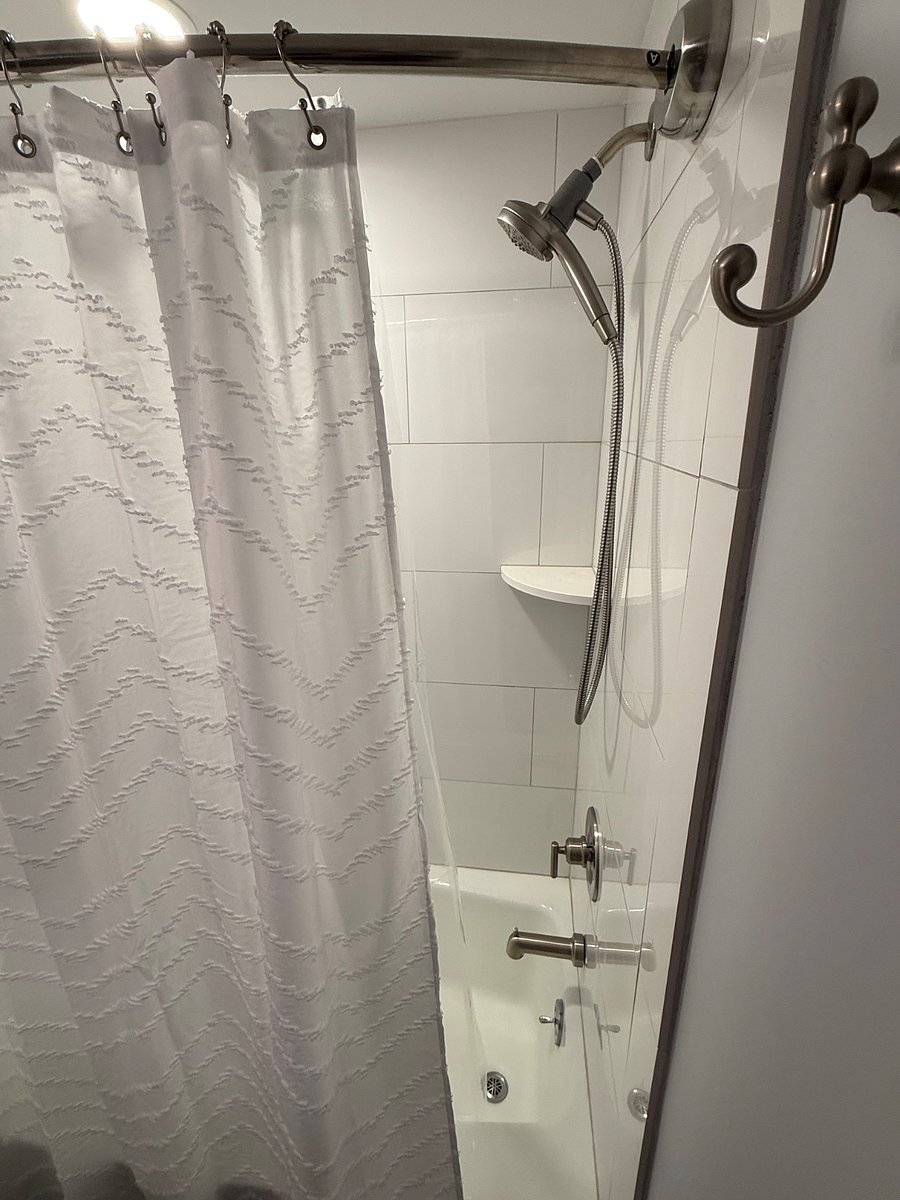 Furnished Finder property 885776_1 photo 12
