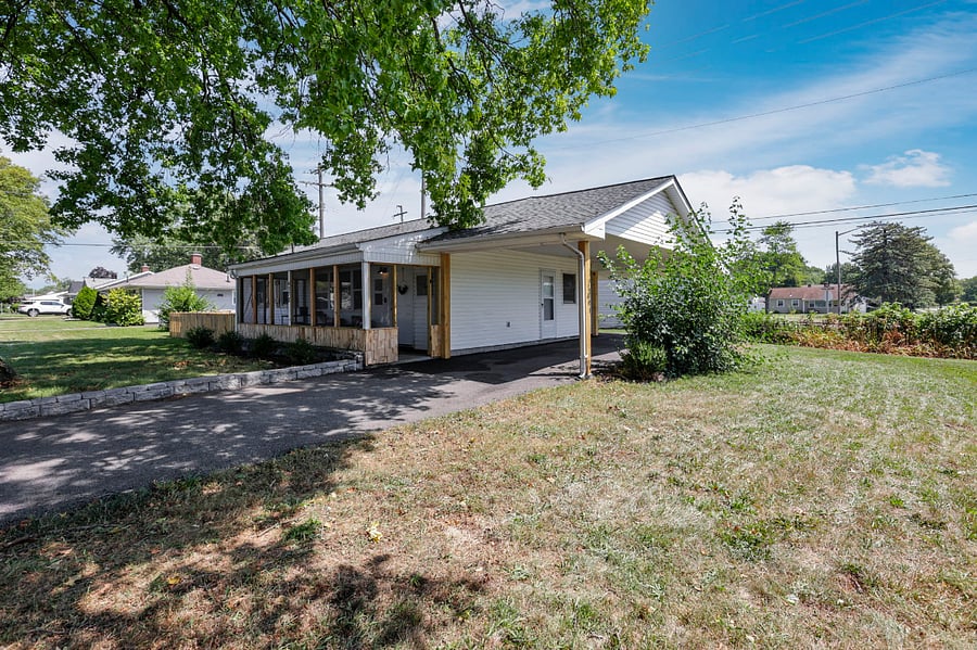 Furnished Finder property 885819_1 photo 45