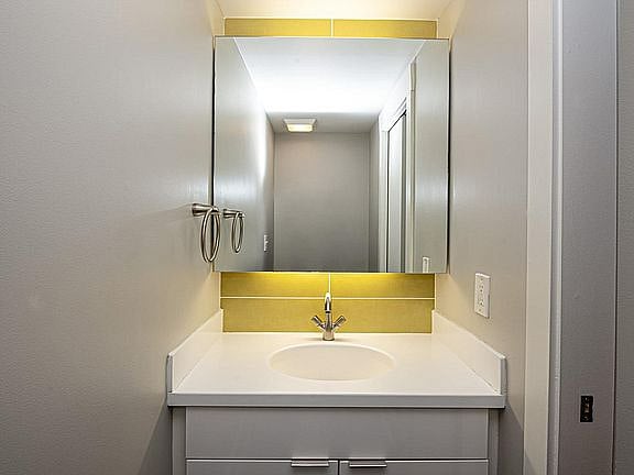 Furnished Finder property 885832_1 photo 6