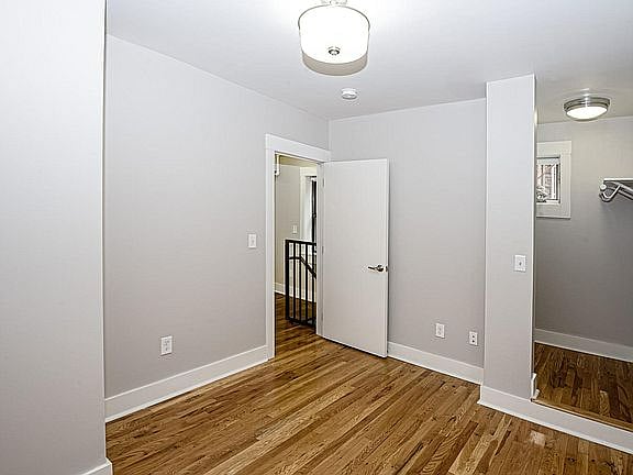Furnished Finder property 885832_1 photo 12