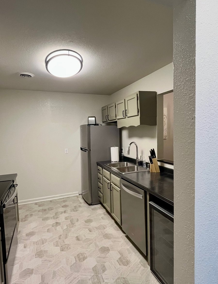 Furnished Finder property 885833_1 photo 7