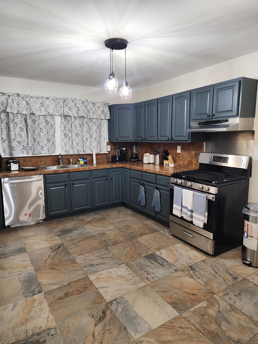 Furnished Finder property 885855_1 photo 4