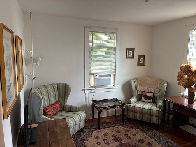 Living room.