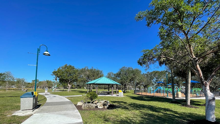 Walking, biking, jogging path around Lake Avalon