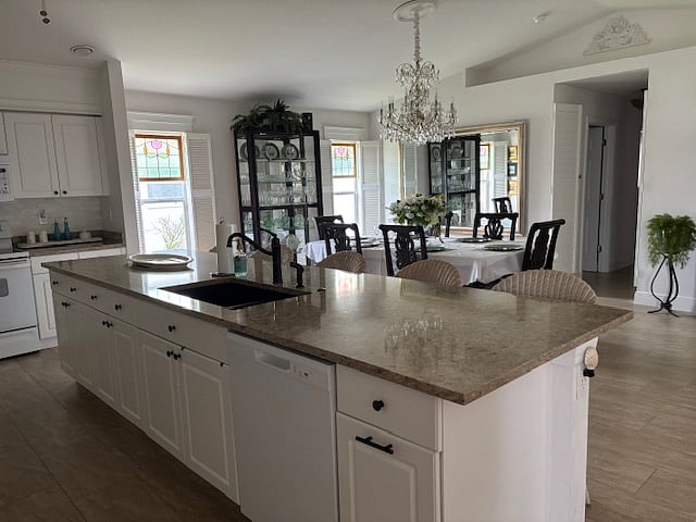 Furnished Finder property 885890_1 photo 4