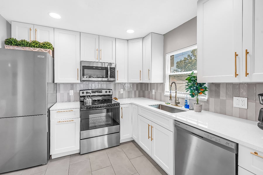 Furnished Finder property 885920_1 photo 14