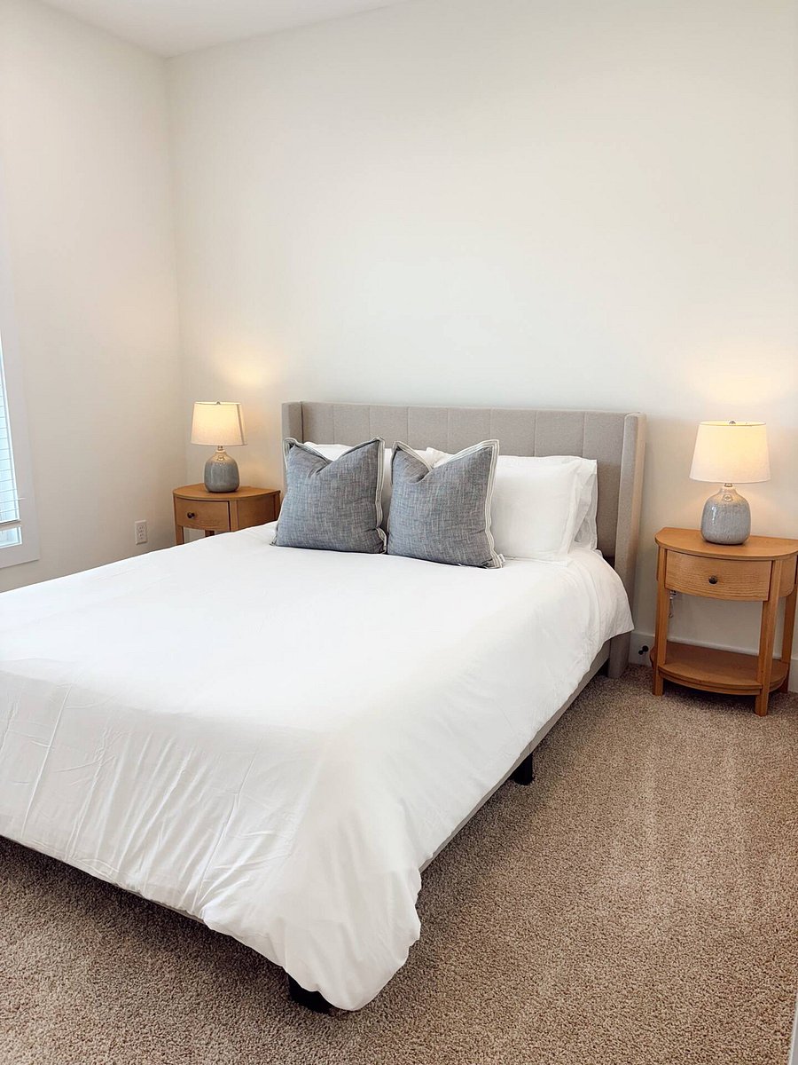 Furnished Finder property 885923_1 photo 11