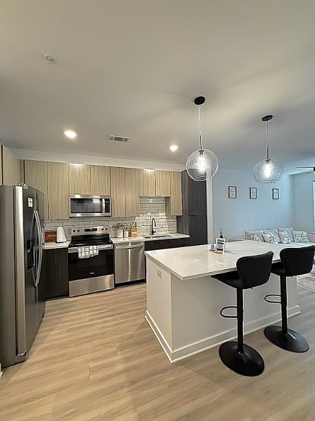 Furnished Finder property 885933_1 photo 2