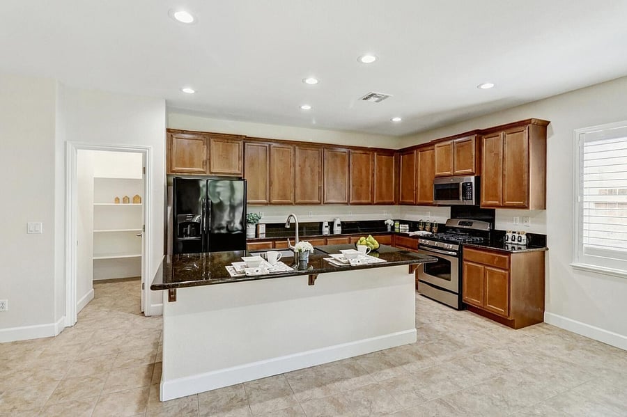 Large walkin pantry
