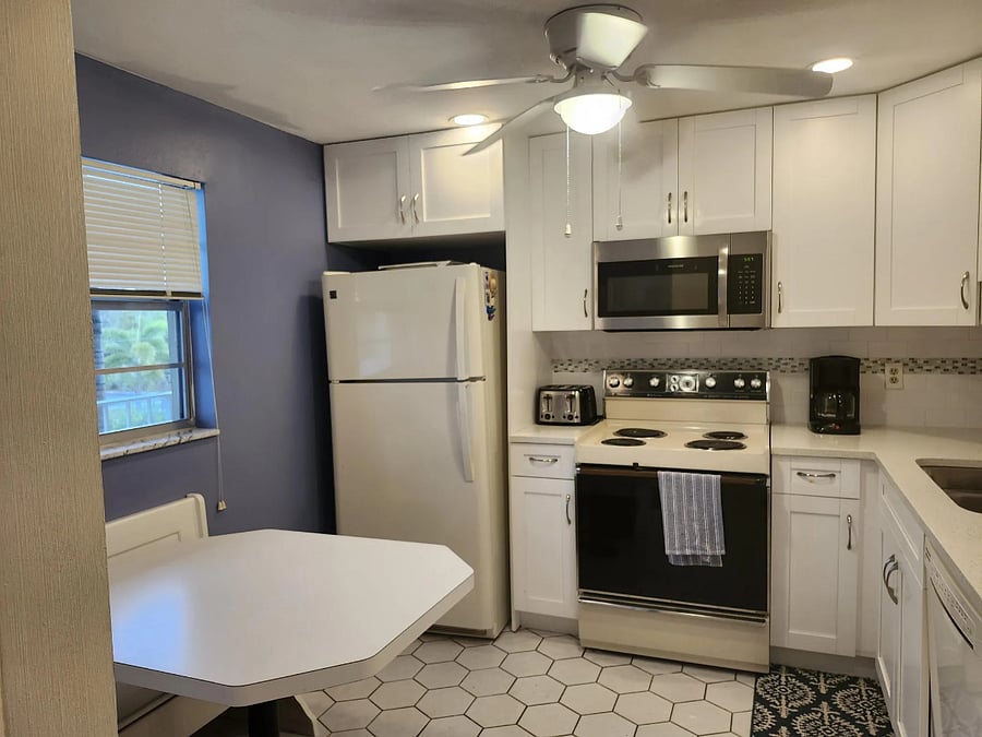 Furnished Finder property 885951_1 photo 3