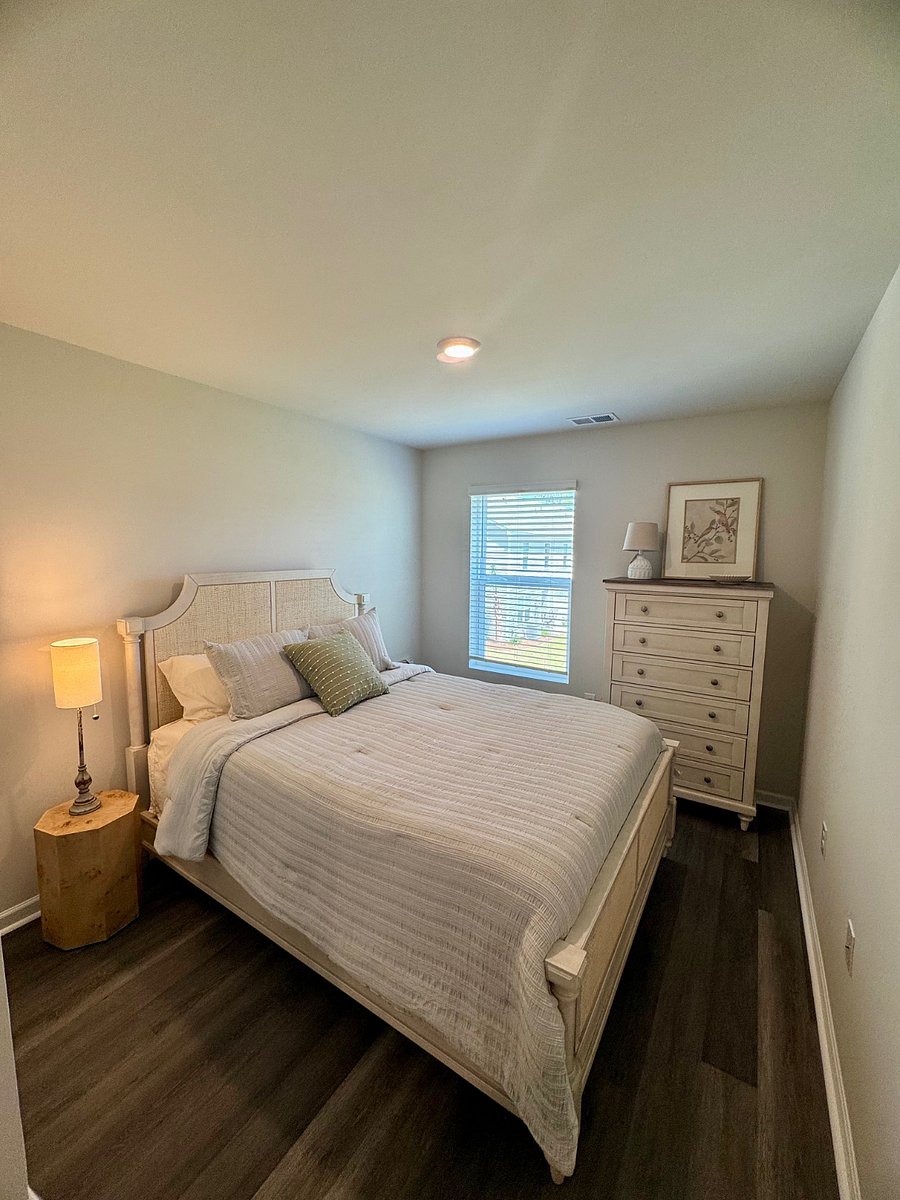 Furnished Finder property 885992_1 photo 15