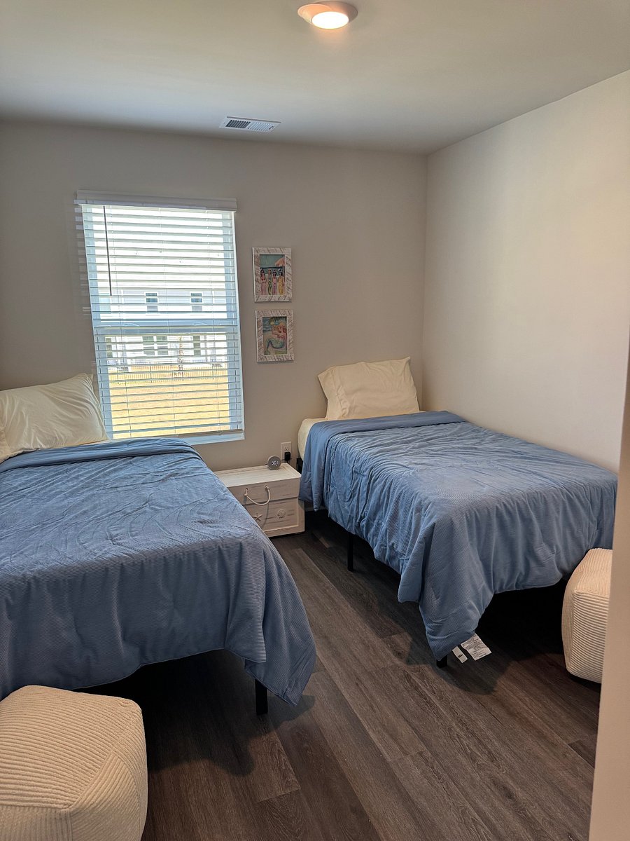 Furnished Finder property 885992_1 photo 17