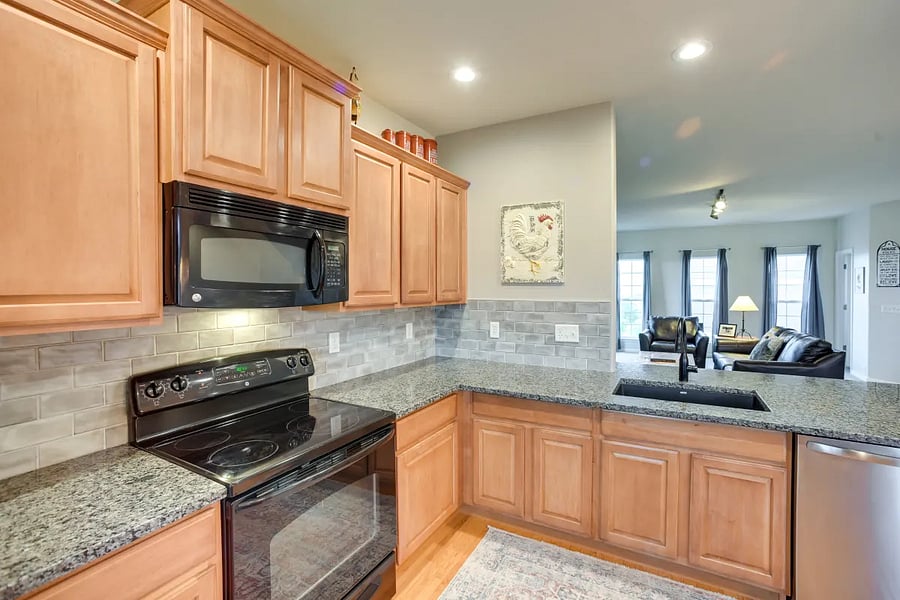 Furnished Finder property 885996_1 photo 7