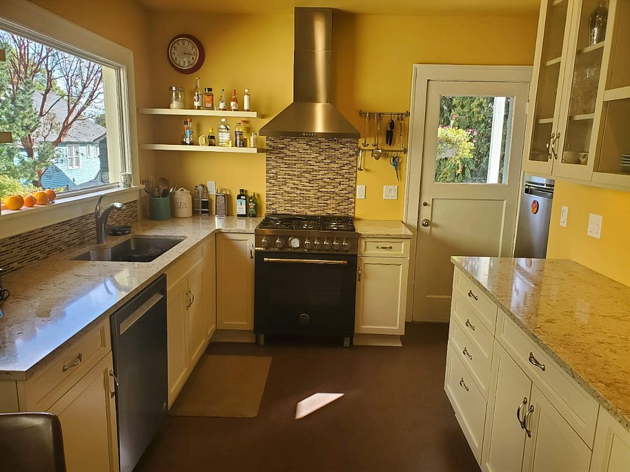 Furnished Finder property 886005_1 photo 3
