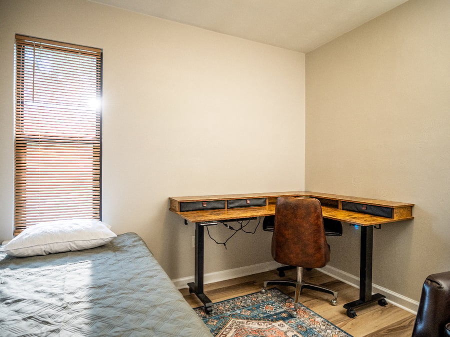 Furnished Finder property 886018_1 photo 17