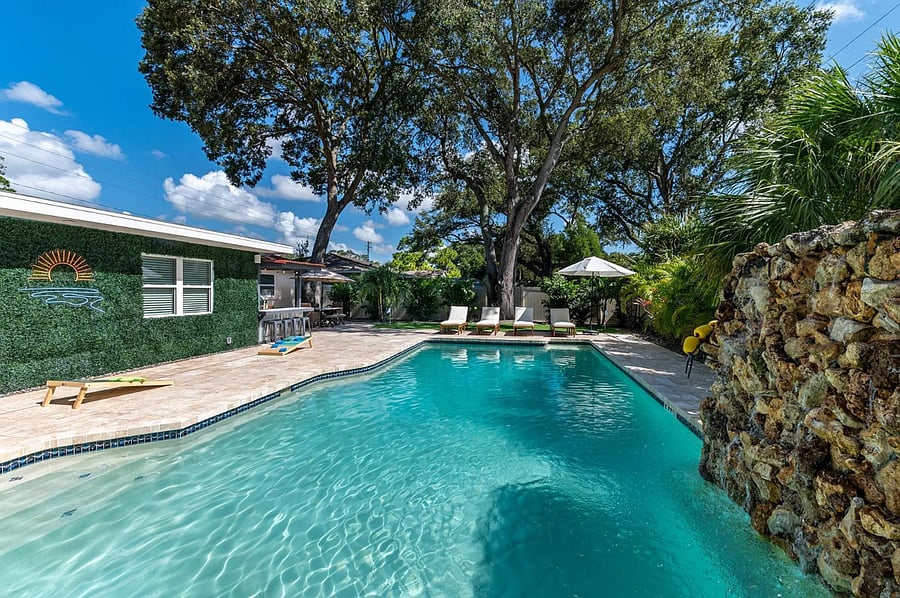 Furnished Finder property 886023_1 photo 34