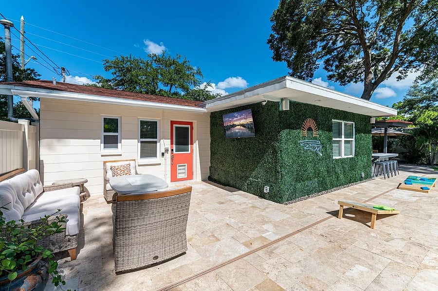 Furnished Finder property 886023_1 photo 35