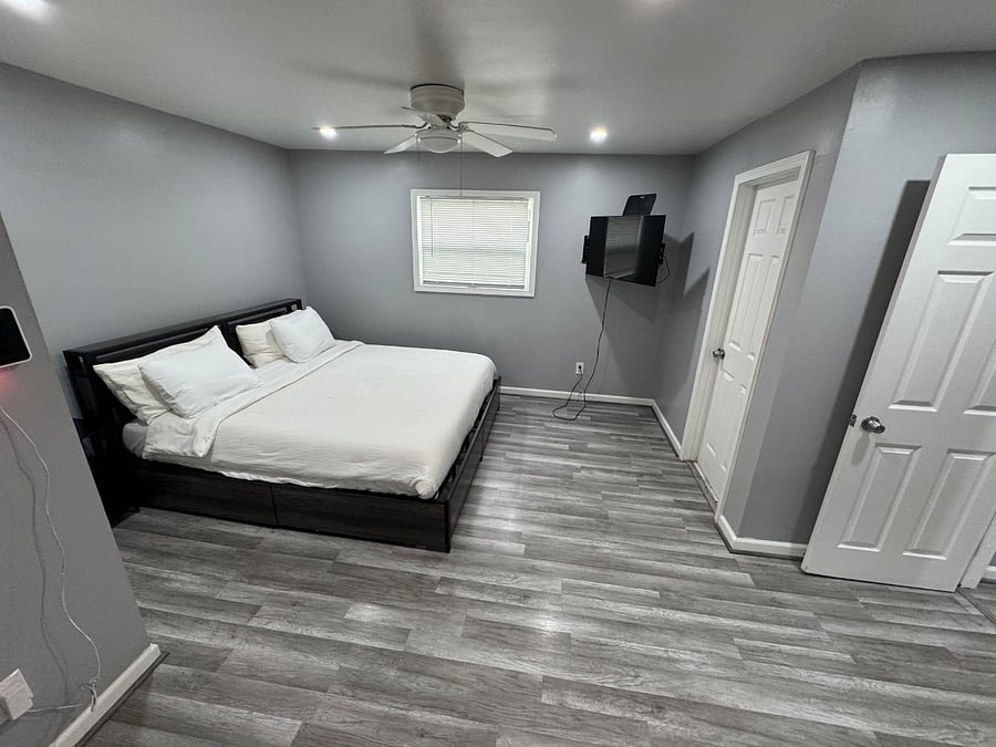 Furnished Finder property 886062_1 photo 12