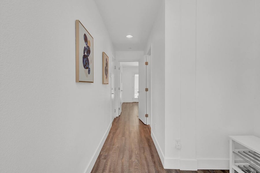 Furnished Finder property 886080_1 photo 8