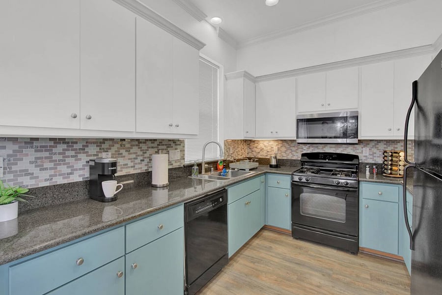 Furnished Finder property 886080_1 photo 5