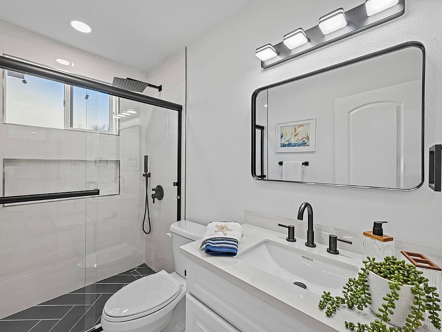 Common Bath