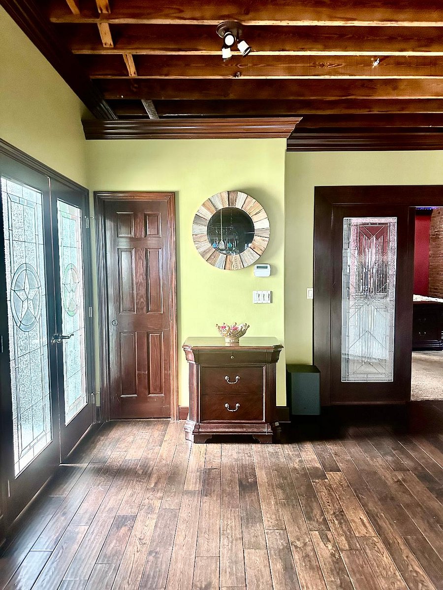 Furnished Finder property 886097_1 photo 2