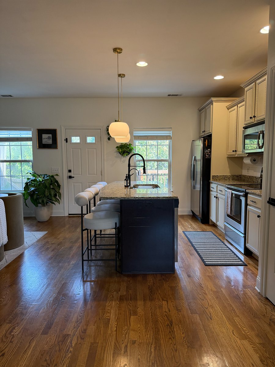 Furnished Finder property 886104_1 photo 11