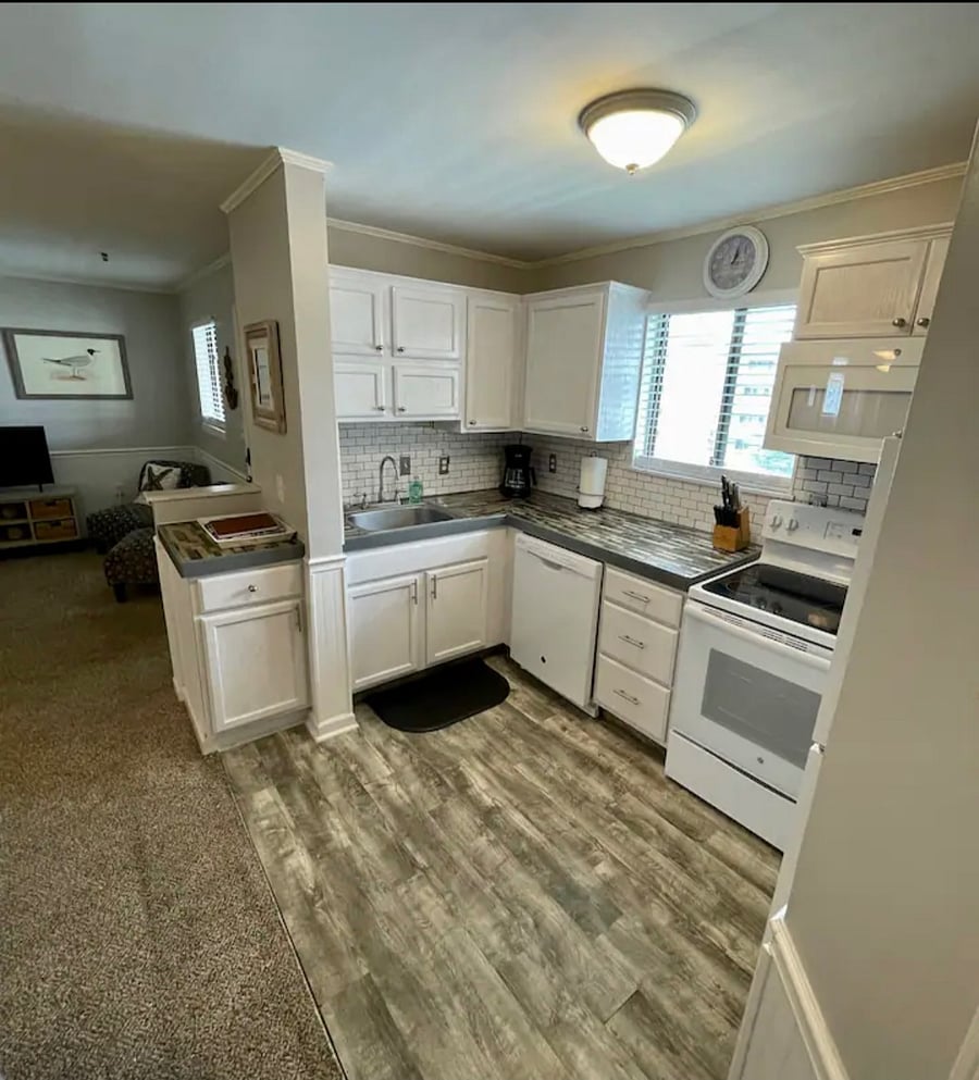 Furnished Finder property 886107_1 photo 16
