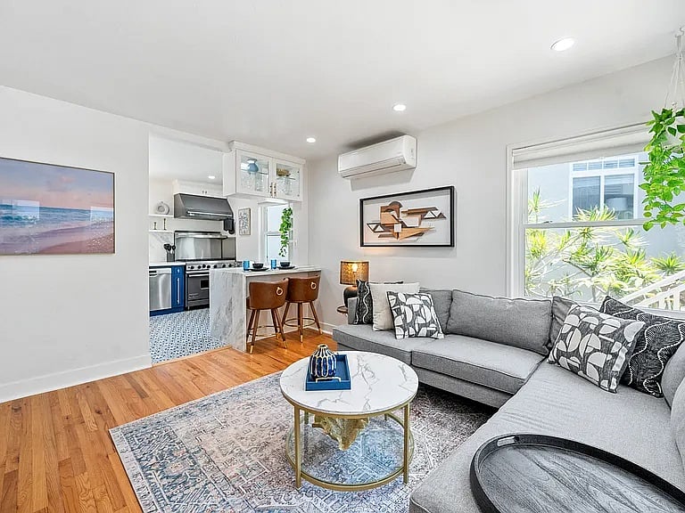 Furnished Finder property 886124_1 photo 6