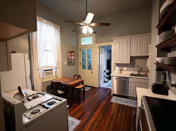 Furnished Finder property 886142_1 photo 12